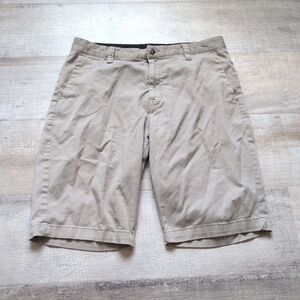 Volcom Shorts Mens 31 Khaki Chino Flat front Skater Outdoor